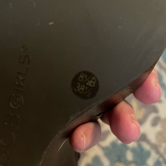 BCBG platform shoes - Picture 4 of 5